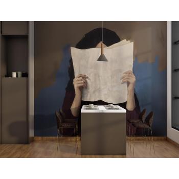 Sanatsal Tarz Gazete Okuyan Kadın Duvar Kağıdı